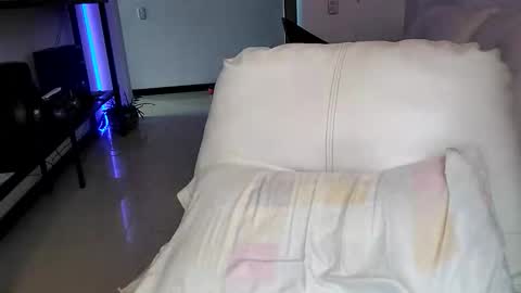 Snapshot of vanesam chatting on 05.15.26 vanessa and samantha online show from 05.15.26