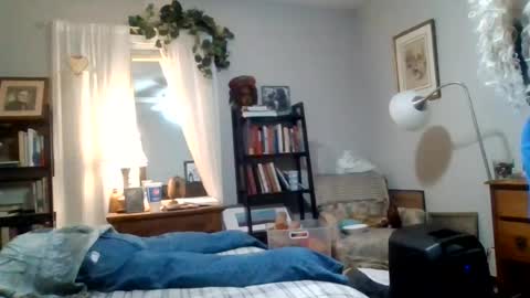 Snapshot of vanessa3211 chatting on 07.13.26 greeneyebandit online show from 07.13.26