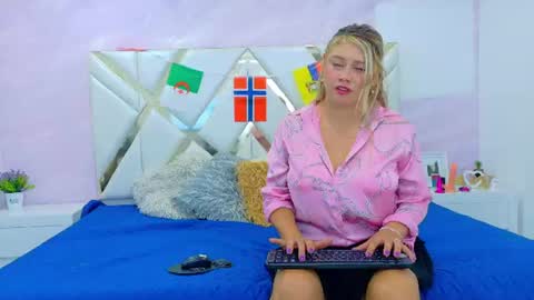 Vanessa  online show from 06.23.26