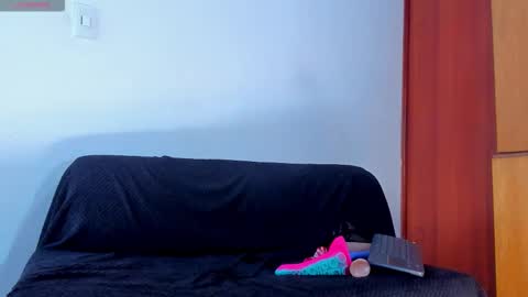 Snapshot of vanessa_gonzaless chatting on 10.30.25 Vanessa online show from 10.30.25