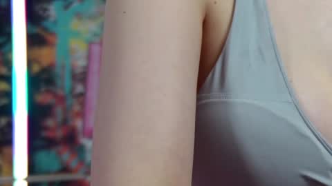 Snapshot of vanessa_love chatting on 01.25.25 Vanessa online show from 01.25.25