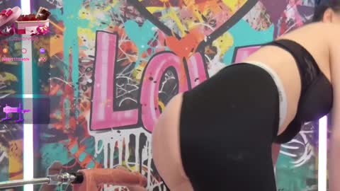 Snapshot of vanessa_love chatting on 02.14.25 Vanessa online show from 02.14.25