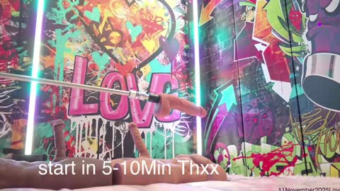 Snapshot of vanessa_love chatting on 11.11.25 Vanessa online show from 11.11.25