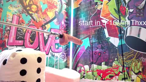 Snapshot of vanessa_love chatting on 11.15.25 Vanessa online show from 11.15.25