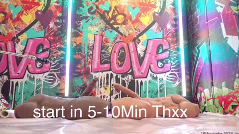 Snapshot of vanessa_love chatting on 11.19.25 Vanessa online show from 11.19.25