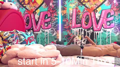 Snapshot of vanessa_love chatting on 11.22.25 Vanessa online show from 11.22.25