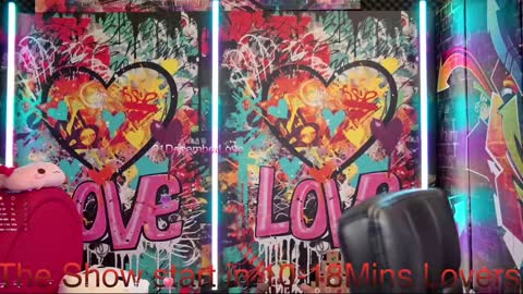 Snapshot of vanessa_love chatting on 12.21.25 Vanessa online show from 12.21.25