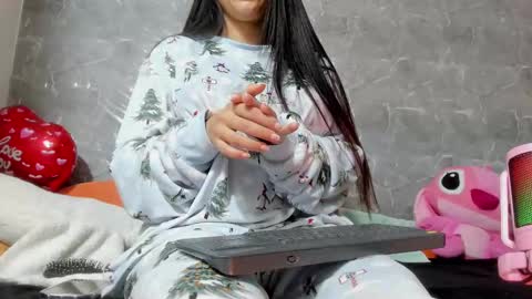 vanessaadol online show from 02.27.25