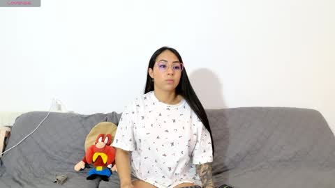 vanessaadol online show from 05.04.26