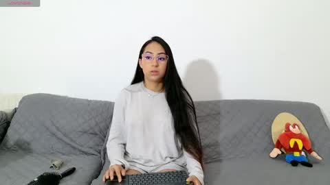 Snapshot of vanessaadol chatting on 05.16.26 vanessaadol online show from 05.16.26