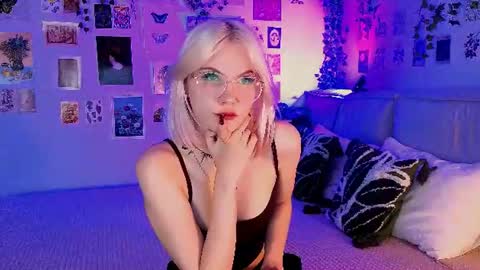 Vanessa online show from 06.17.26