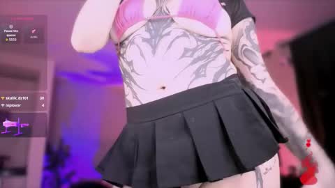 Snapshot of vanessablackrose chatting on 11.29.25 Vanessa online show from 11.29.25