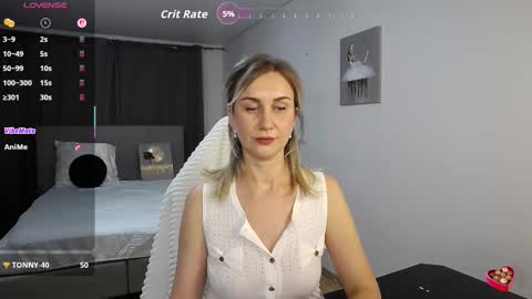 Snapshot of vanessakleiner chatting on 11.25.25 Vanessa online show from 11.25.25