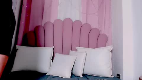 vanessamirren online show from 09.30.25