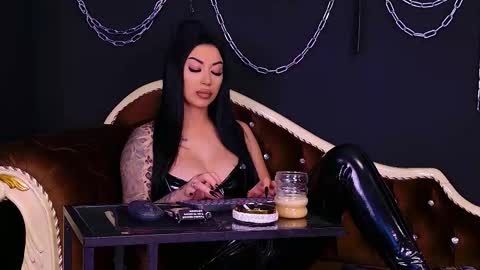 Miss Vanessa online show from 03.11.26