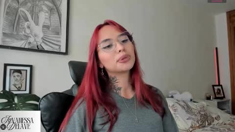 Snapshot of vanessart_ chatting on 03.10.26 Vanessa online show from 03.10.26