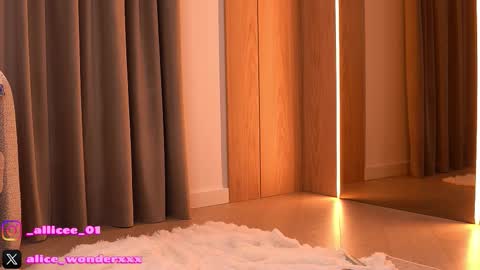 Snapshot of vanessasimon chatting on 03.04.26 Vanessa Simon online show from 03.04.26