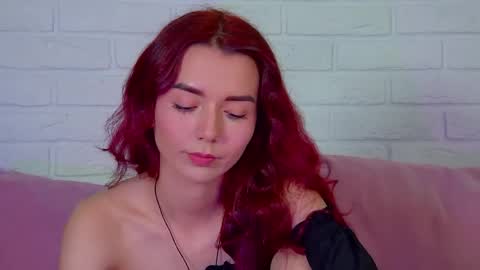 Snapshot of vanessavienne chatting on 05.22.26 VanessaVienne online show from 05.22.26