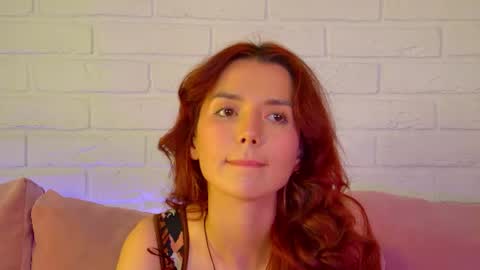Snapshot of vanessavienne chatting on 06.12.26 VanessaVienne online show from 06.12.26