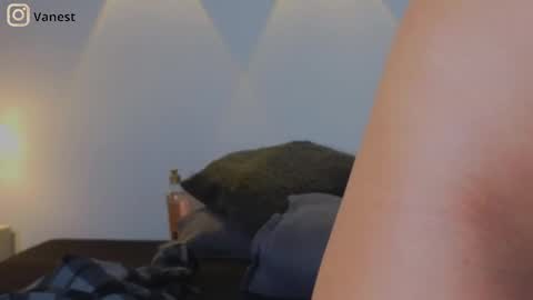 New account follow me online show from 03.11.25