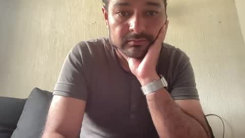 Snapshot of vangelux chatting on 06.25.26 Arcangel online show from 06.25.26