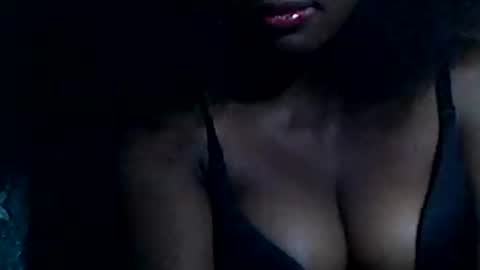 vaniah321 online show from 01.15.25