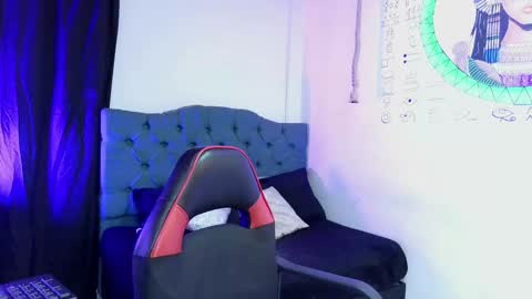 Snapshot of vaniladream chatting on 09.22.25 vaniladream online show from 09.22.25