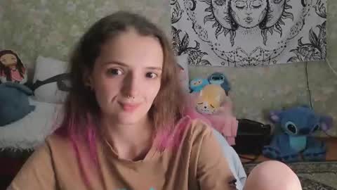 Snapshot of vanilla_arya chatting on 08.04.26 Adelina online show from 08.04.26
