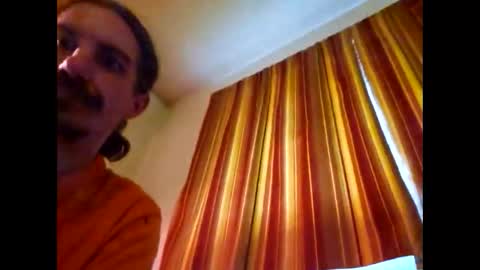 Britneywhitney online show from 12.22.25