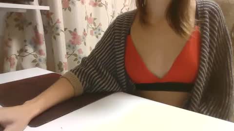 Snapshot of vanillachika205 chatting on 10.02.25 vanillachika205 online show from 10.02.25