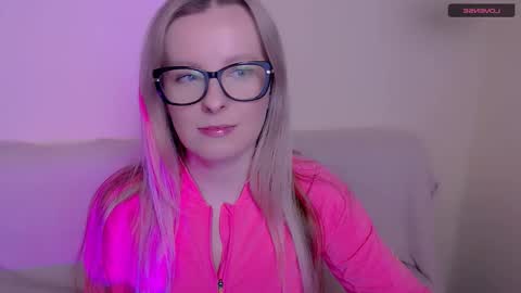 Snapshot of vanillaex_ chatting on 01.17.26 Mia online show from 01.17.26