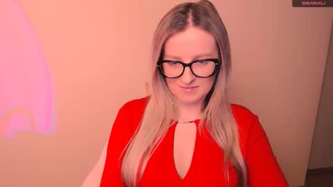 Snapshot of vanillaex_ chatting on 02.19.26 Mia online show from 02.19.26