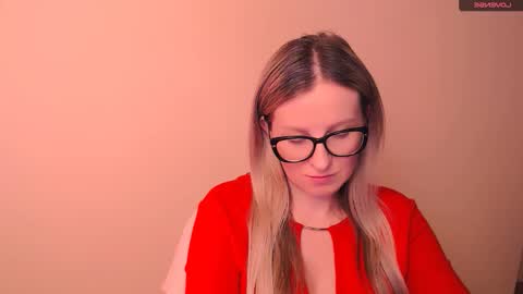 Snapshot of vanillaex_ chatting on 02.20.26 Mia online show from 02.20.26