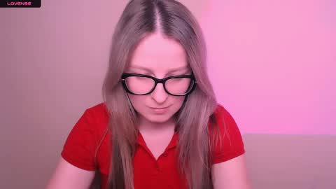 Mia online show from 04.29.26