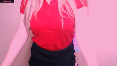 Mia online show from 04.29.26