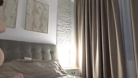 Snapshot of vanillaextasy chatting on 03.20.26 vanillaextasy online show from 03.20.26