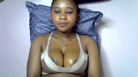 Snapshot of vanillavenus chatting on 11.13.25 vanillavenus online show from 11.13.25