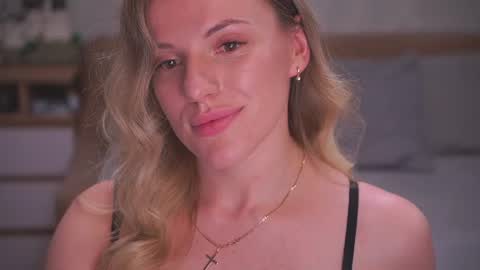 Sophie online show from 06.24.26