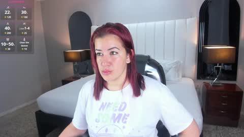 Snapshot of vanitysex chatting on 01.20.25 Karine online show from 01.20.25