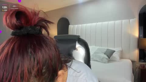 Snapshot of vanitysex chatting on 02.18.25 Karine online show from 02.18.25