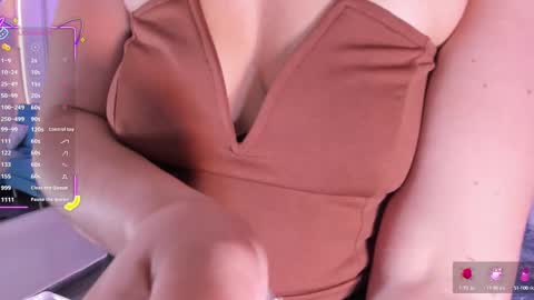 Snapshot of vanitysex chatting on 09.28.25 Karine online show from 09.28.25