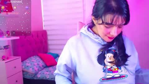 Snapshot of vannessa_shy chatting on 12.21.24 Vanesa online show from 12.21.24