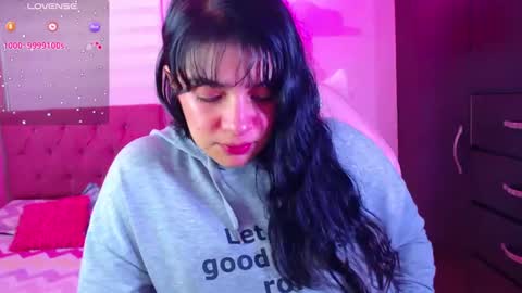 Snapshot of vannessa_shy chatting on 12.30.24 Vanesa online show from 12.30.24