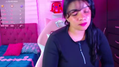 Snapshot of vannessa_shy chatting on 01.07.25 Vanesa online show from 01.07.25