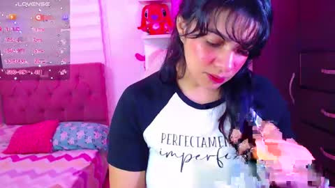 Snapshot of vannessa_shy chatting on 01.10.25 Vanesa online show from 01.10.25