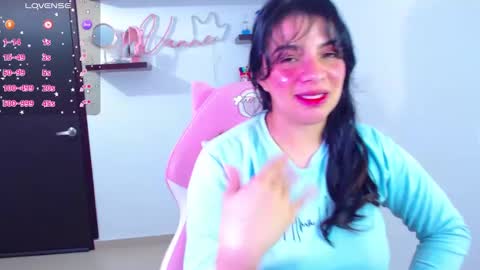 Snapshot of vannessa_shy chatting on 02.06.25 Vanesa online show from 02.06.25