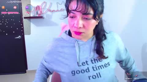 Snapshot of vannessa_shy chatting on 02.11.25 Vanesa online show from 02.11.25