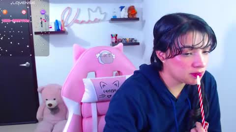 Snapshot of vannessa_shy chatting on 03.03.25 Vanesa online show from 03.03.25