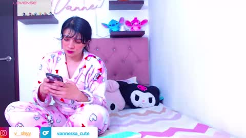 Snapshot of vannessa_shy chatting on 10.09.25 Vanesa online show from 10.09.25