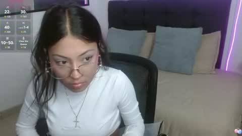 Snapshot of vannesweet_ chatting on 07.15.26 vane online show from 07.15.26